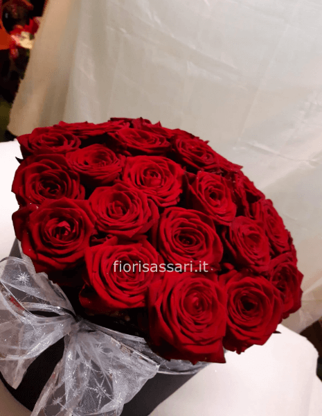 Box flower di rose rosse